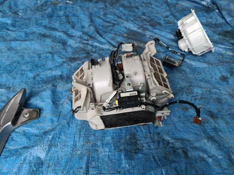 Мотор печки Хонда Легенд в Сковородино 206136