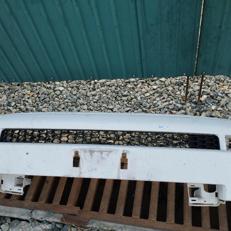 Решетка радиатора Тойота ББ в Сковородино 87564